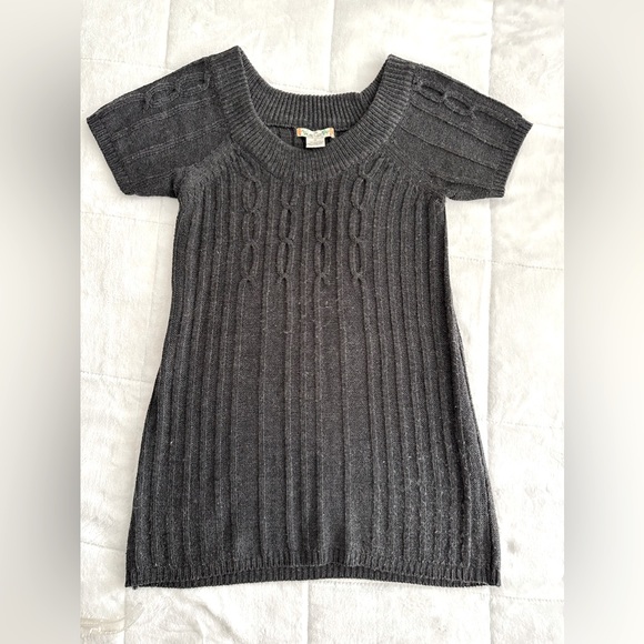 🌻Short Sleeve Sweater Dress - Picture 1 of 5